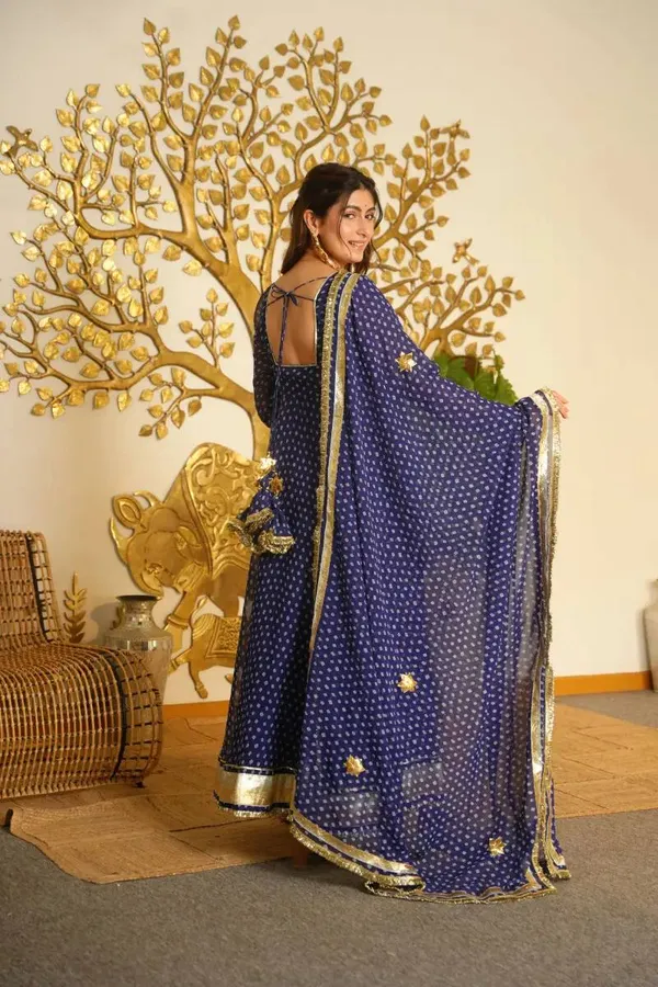 Women'S_Purple_Faux_Georgette_Anarkali_Suit_With_Gota_Patti_Lace_Dupatta
