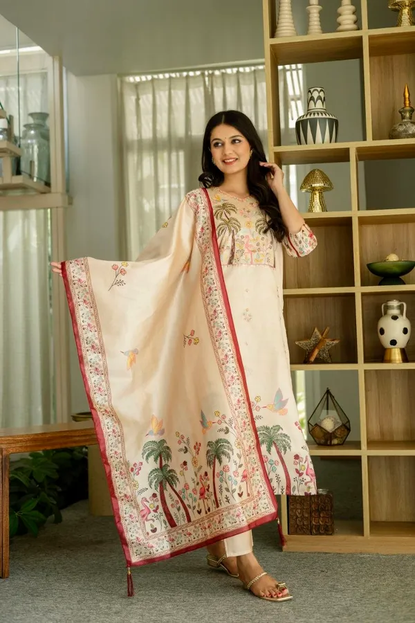 Graceful_Viscose_Assam_Silk_Kurta_Set_With_Embroidered_Beads_Work