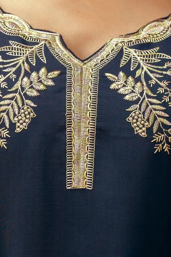 Navy_Blue_Embroidered_Straight_Kurta_Set_For_Women