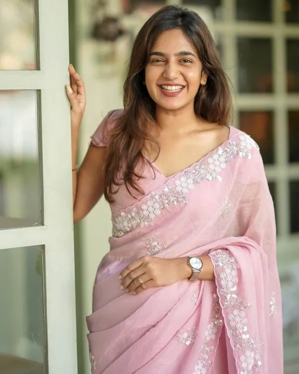 Pink_Chiffon_Floral_Embellished_Party_Wear_Saree_For_Women