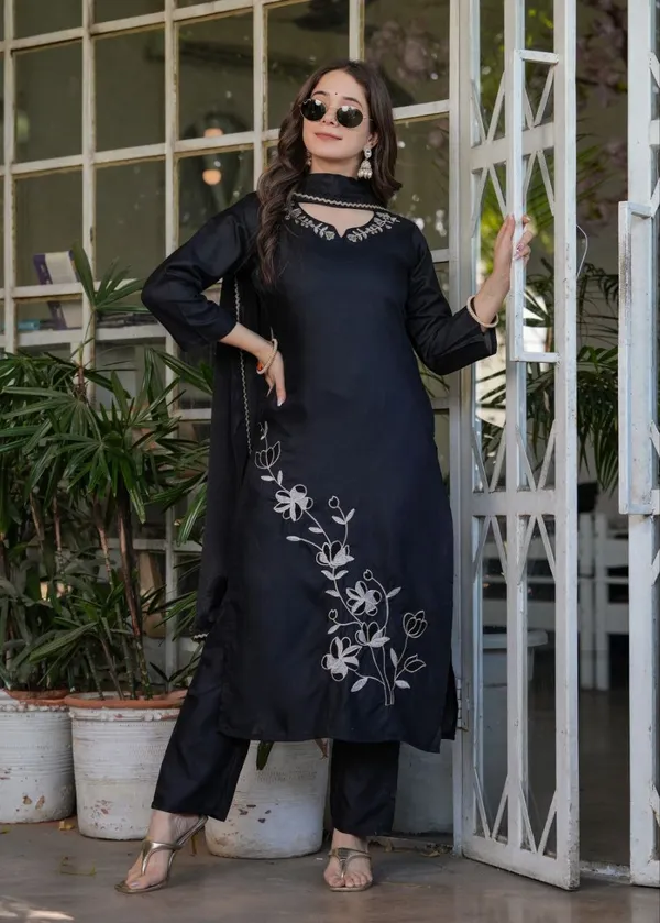 Black_Viscose_Rayon_Kurta_Set