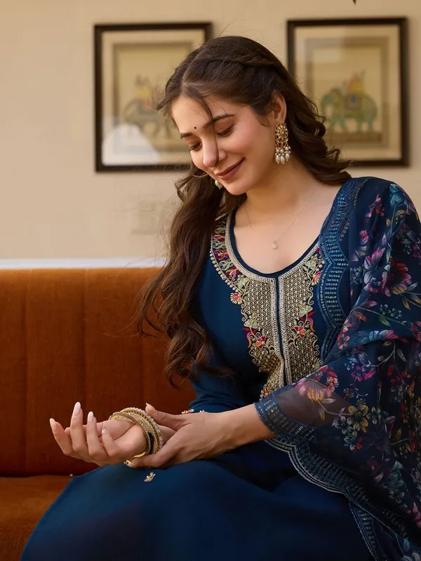Navy_Blue_Viscose_Chanderi_Thread_Embroidered_With_Beads_Work_Kurta_Pant_Set