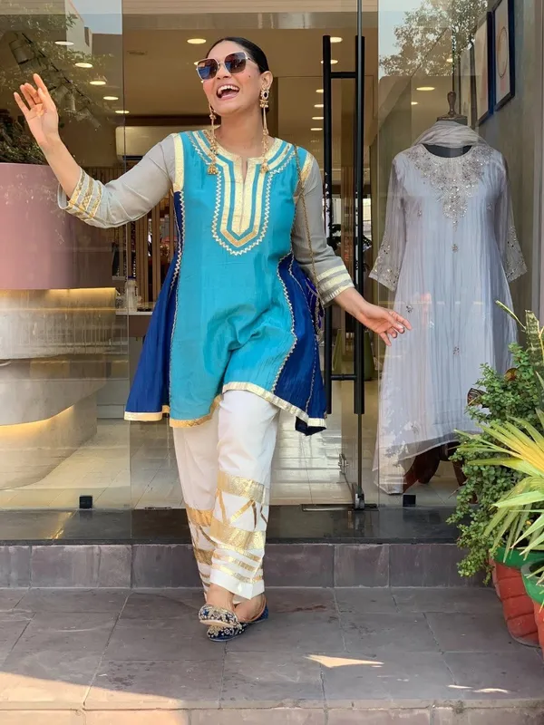 Blue_Choga_Style_Gulabo_Co-Ord_Set