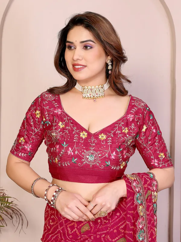 Agreeable_Pink_Georgette_Bandhej_Print_With_Cutwork_Lace_Border_Saree_With_Mono_Banglory_Silk_Blouse
