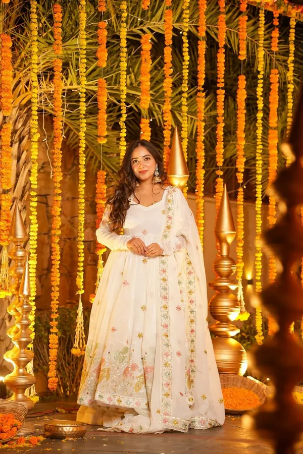Off_White_Mastani_Floral_Anarkali_Suit_Set_Of_3