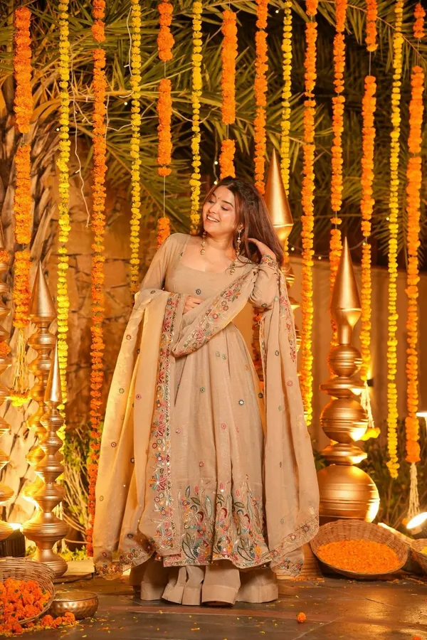 Brown_Mastani_Floral_Anarkali_Suit_Set_Of_3