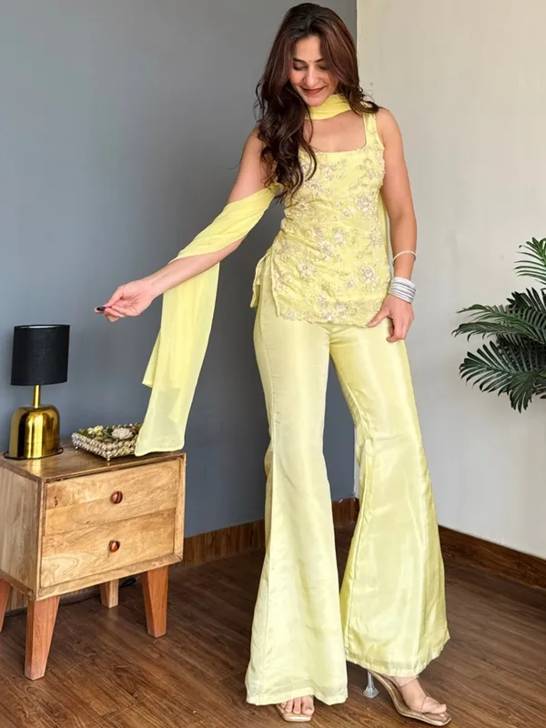 Lemon_Embroidered_Georgette_Kurta_Pant_Set_With_Dupatta_Stitched