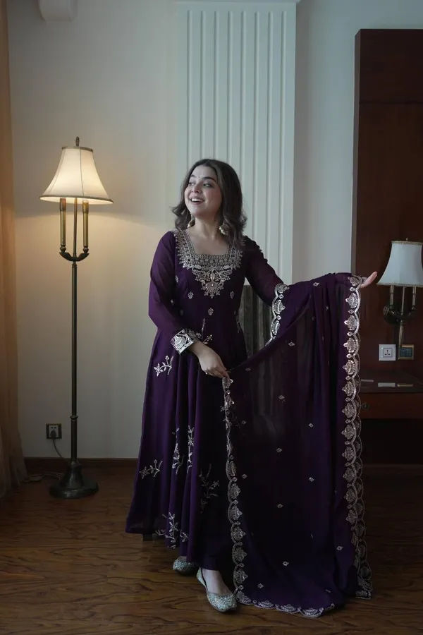 Elegant_Purple_Fox_Georgette_Kurti_Pant_Dupatta_Set_With_Heavy_Sequins_Embroidery