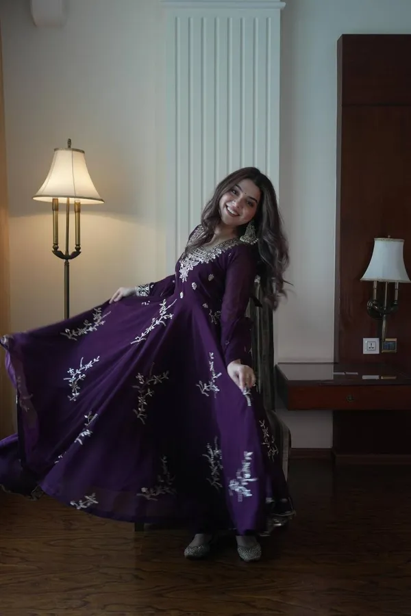Elegant_Purple_Fox_Georgette_Kurti_Pant_Dupatta_Set_With_Heavy_Sequins_Embroidery