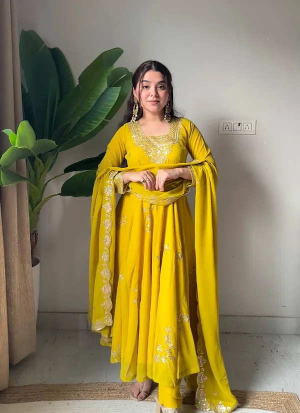 Elegant_Yellow_Fox_Georgette_Kurti_Pant_Dupatta_Set_With_Heavy_Sequins_Embroidery
