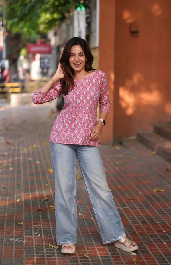 Pink_Floral-Printed_Boat_Neck_Tunic