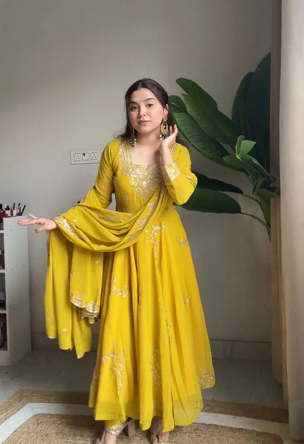Elegant_Yellow_Fox_Georgette_Kurti_Pant_Dupatta_Set_With_Heavy_Sequins_Embroidery