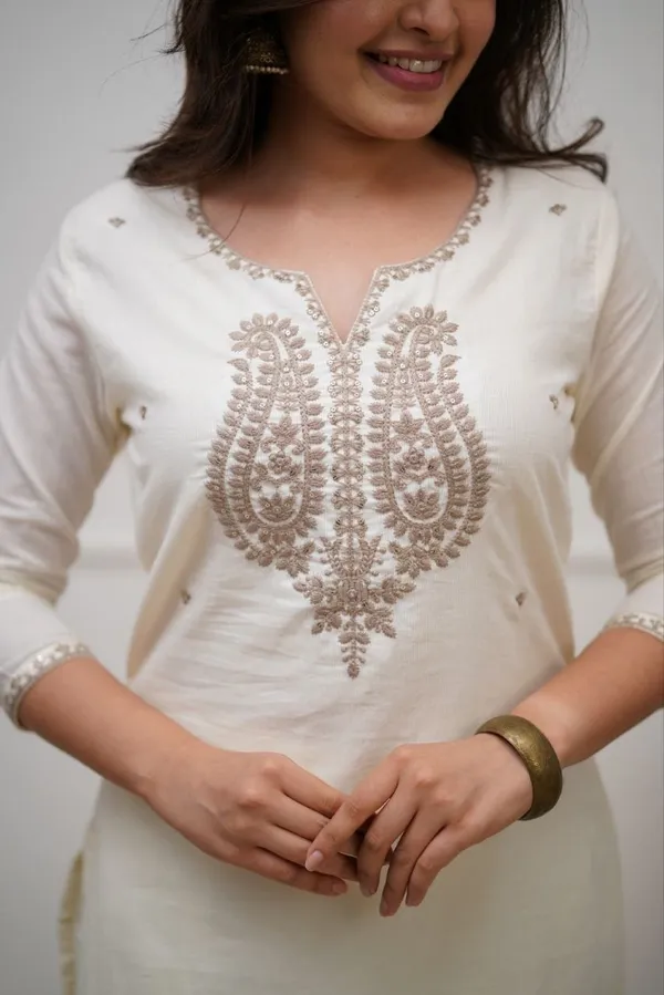 Off_White_Color_V_Neck_Embroidered_Chanderi_Kurta_With_Palazzo_And_Dupatta_Set