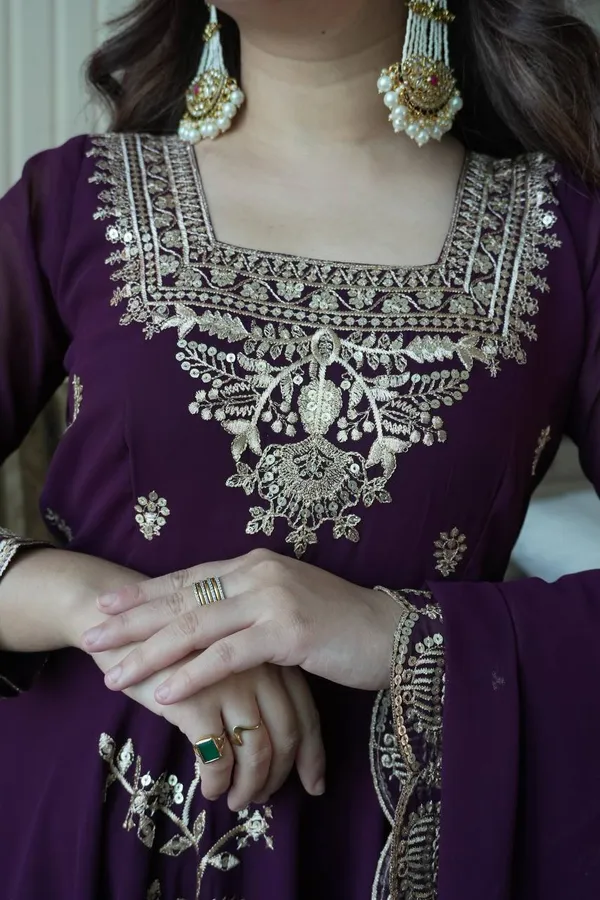 Elegant_Purple_Fox_Georgette_Kurti_Pant_Dupatta_Set_With_Heavy_Sequins_Embroidery