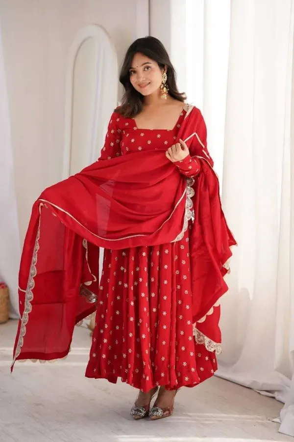 Red_Elegant_Chinon_Silk_Blend_Anarkali_Suit_Set_Stitched