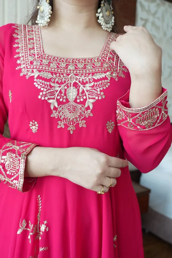 Elegant_Pink_Fox_Georgette_Kurti_Pant_Dupatta_Set_With_Heavy_Sequins_Embroidery
