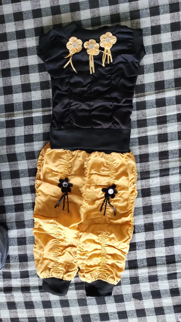 Black_Yellow_Knitted_Satin_Ruched_Floral_Jumpsuit_For_Baby_Girls