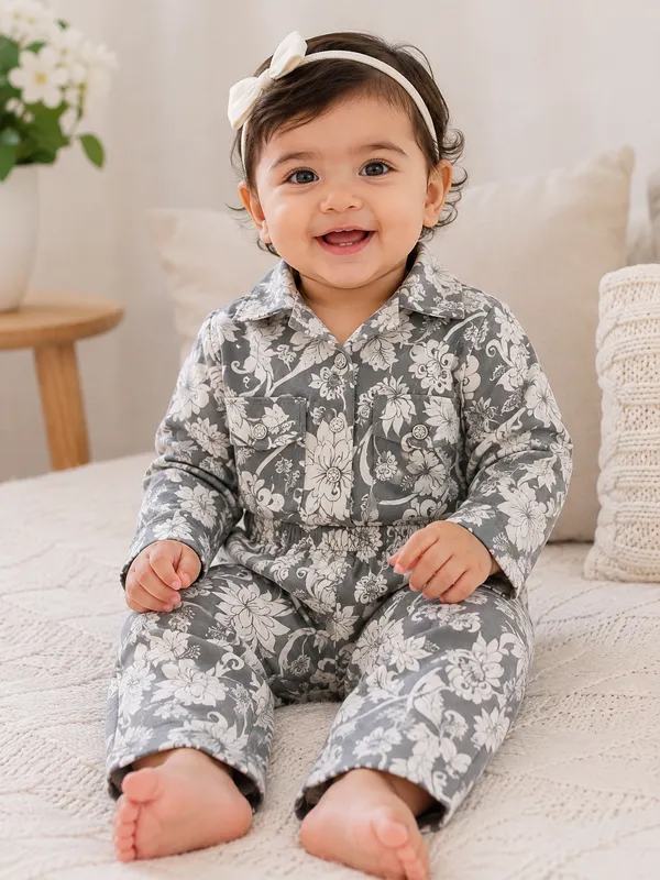 Grey_Cotton_Floral_Print_Full_Sleeve_Sleepsuit_For_Baby