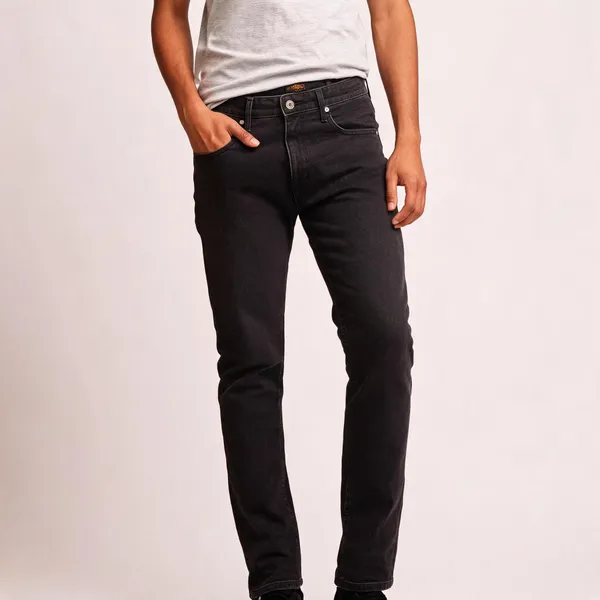 Black_Denim_Straight_Fit_Jeans_For_Men