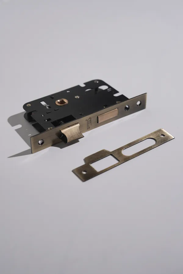 Black_And_Gold_Iron_Modern_Mortise_Door_Lock_Body_With_Strike_Plate
