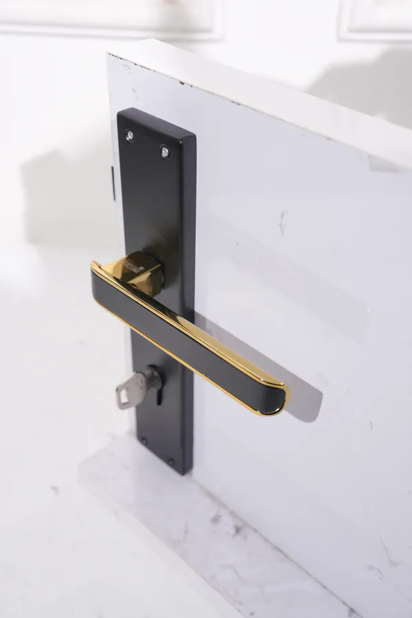 Black_And_Gold_White_Metal_Modern_Lever_Door_Handle_Lock_Set