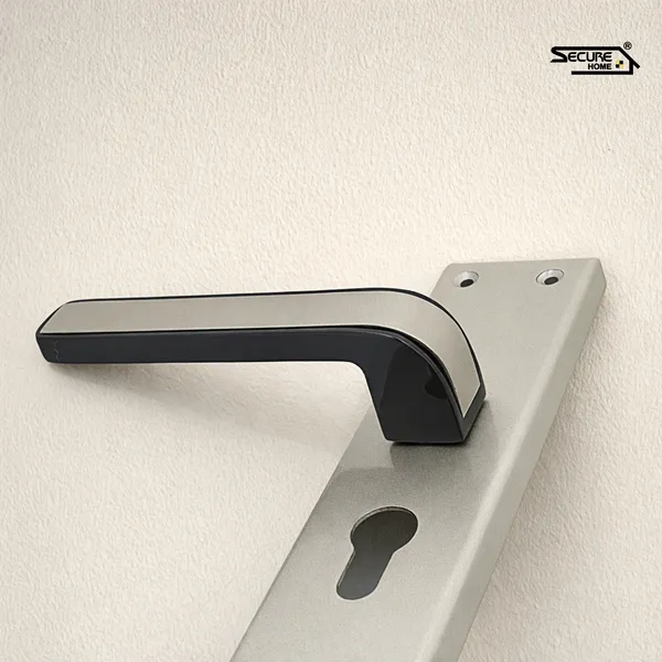 Silver_And_Black_White_Metal_Modern_Lever_Door_Lock_Set