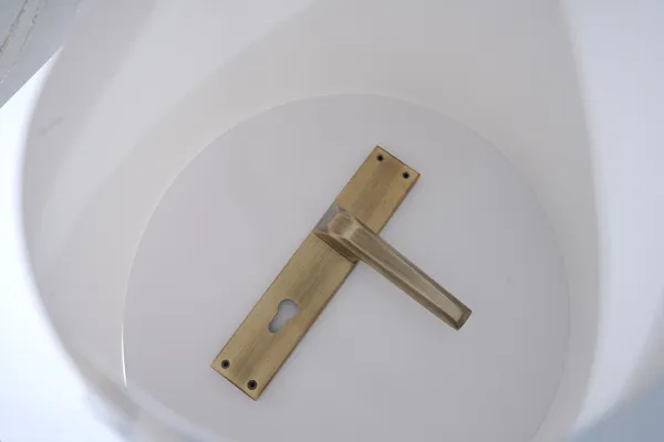 Gold_White_Metal_Antique_Brass_Finish_Lever_Door_Handle_Lock_Set