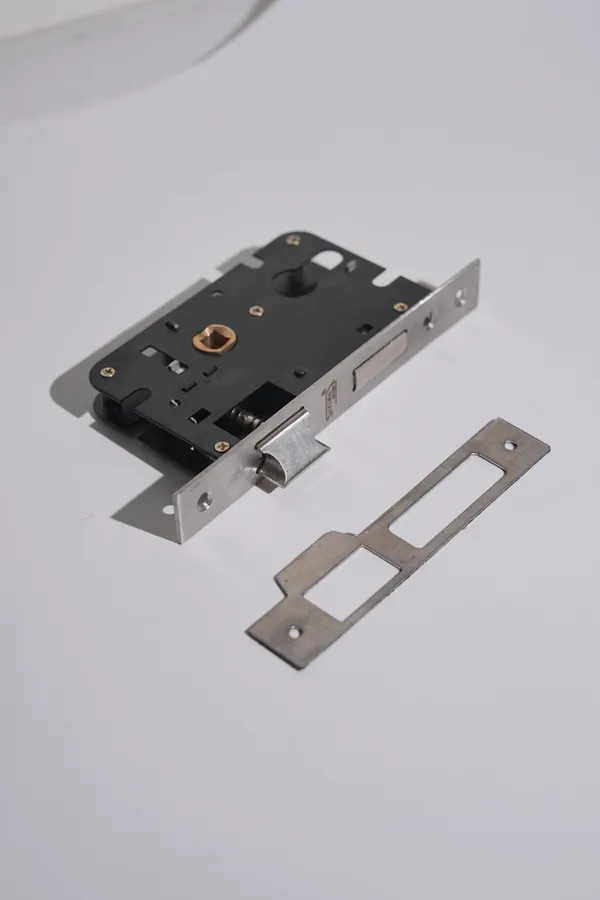 Black_And_Silver_White_Metal_Modern_Mortise_Door_Lock_Body_Strike_Plate