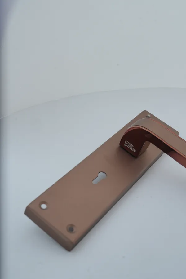 Rose_Gold_White_Metal_Modern_Lever_Door_Handle_Lock_Set