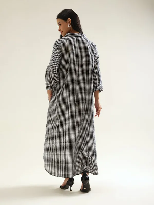 Ruhani_Checks_Super_Comfy_Collar_Neck_Long_Dress