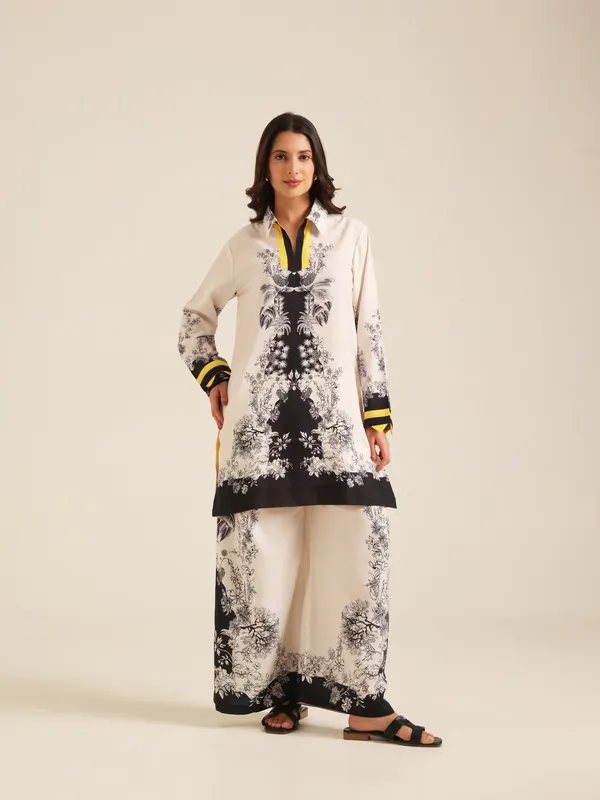 Cream_Printed_Straight_Kurta_Set_for_Women