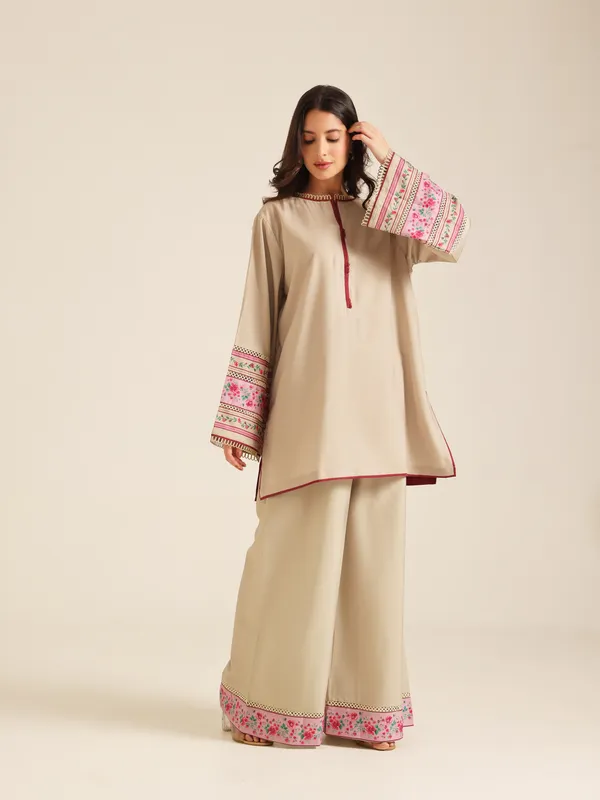 Beige_Ethnic_Kurta_Palazzo_Set_for_Women