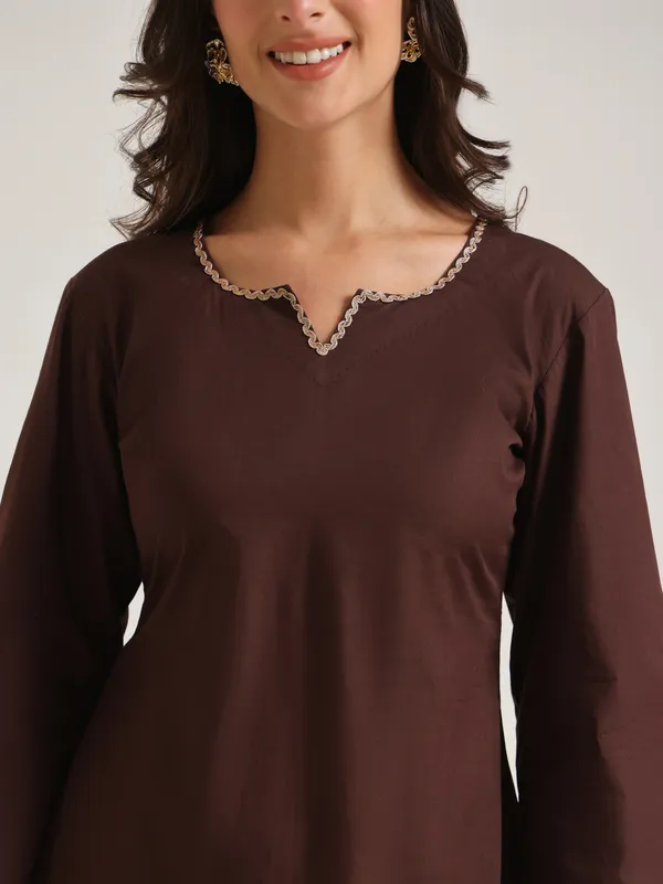 Brown_Straight_Fit_Kurta_Set_for_Women