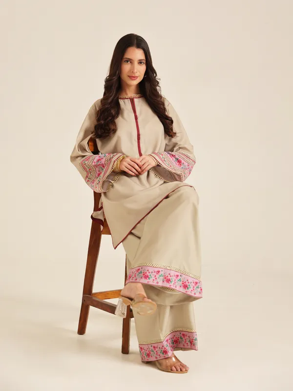 Beige_Ethnic_Kurta_Palazzo_Set_for_Women
