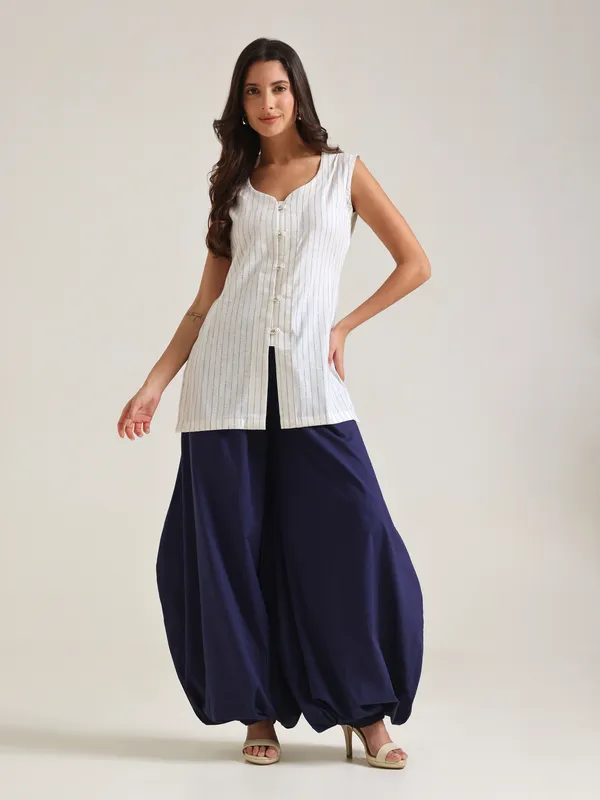 Navy_Satin_Balloon_Fit_Palazzo_Pants_for_Women