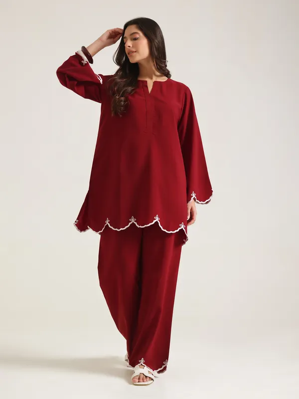 Red_Relaxed_Fit_Kurta_Set_For_Women