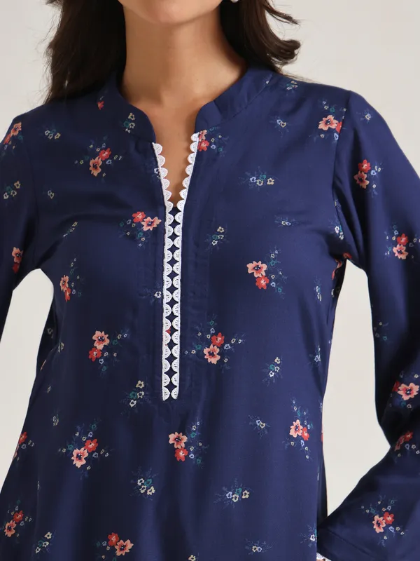 Navy_Floral_Print_Kurta_Set_for_Women