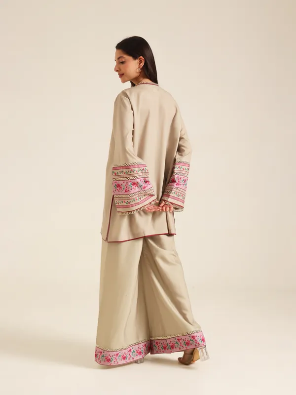 Beige_Ethnic_Kurta_Palazzo_Set_for_Women