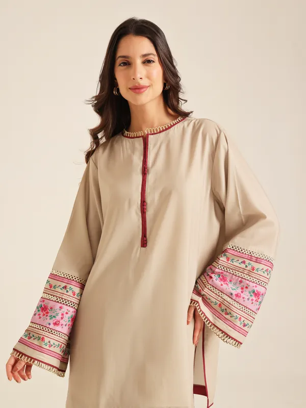Beige_Ethnic_Kurta_Palazzo_Set_for_Women