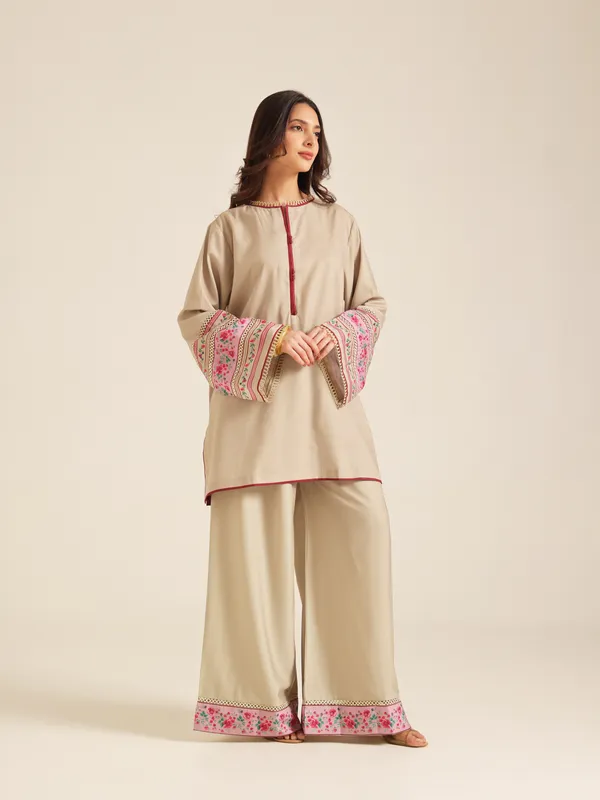 Beige_Ethnic_Kurta_Palazzo_Set_for_Women
