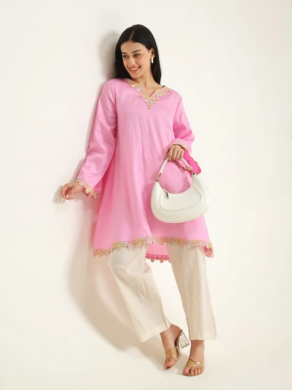 Gulbahaar_Festive_Wear_Pink_Cotton_Kurta_Set