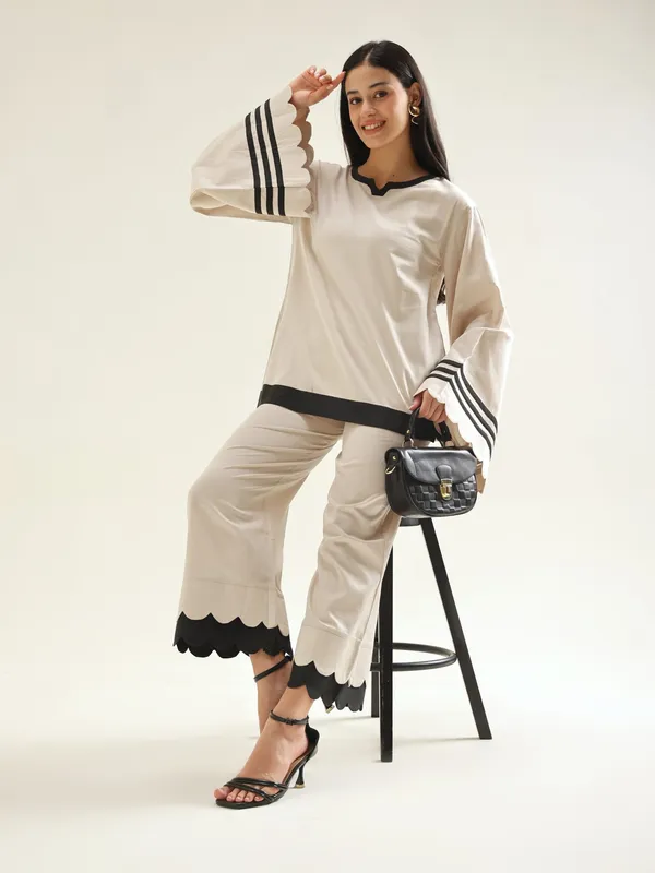 Ivory_Beige_Black_Contrast_Co_Ord_Set