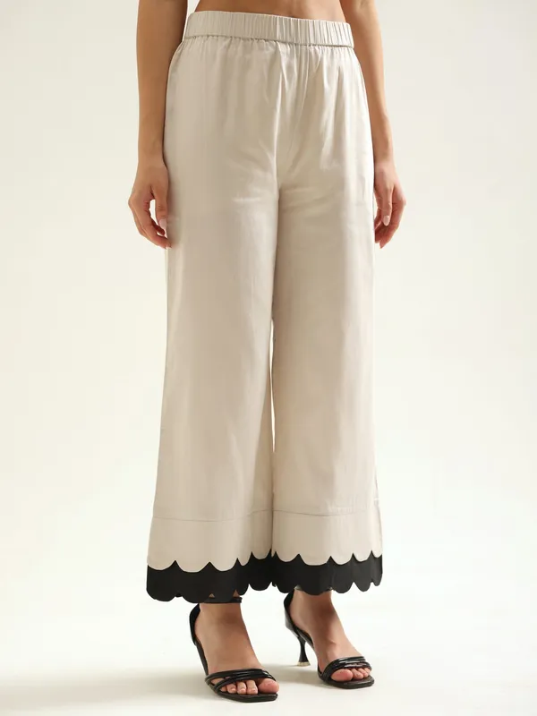 Ivory_Beige_Black_Contrast_Co_Ord_Set