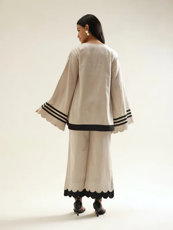Ivory_Beige_Black_Contrast_Co_Ord_Set