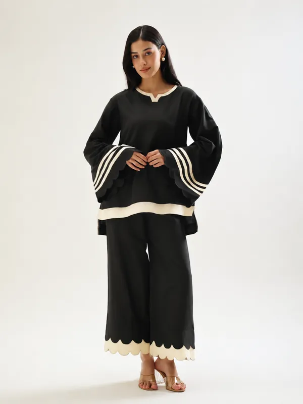 Black_Ivory_Beige_Contrast_Co_Ord_Set
