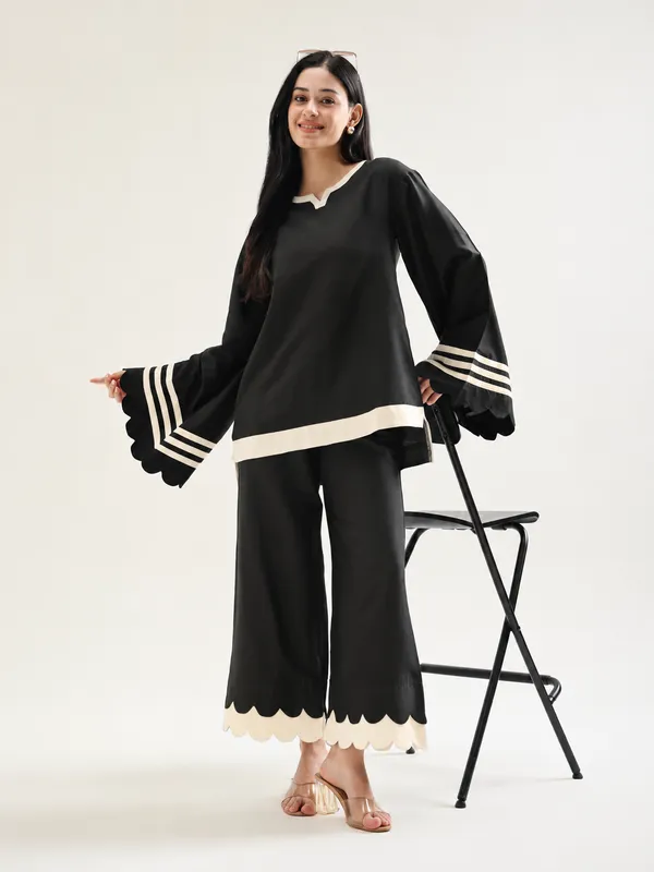 Black_Ivory_Beige_Contrast_Co_Ord_Set