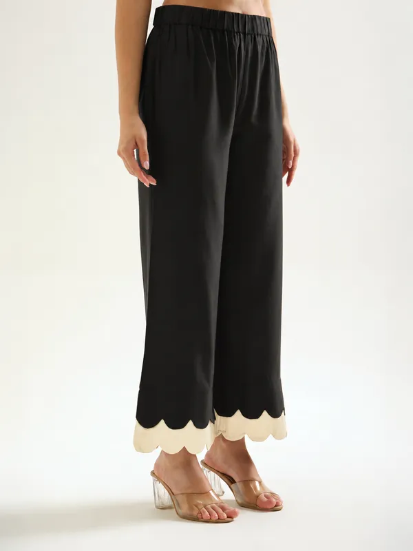 Black_Ivory_Beige_Contrast_Co_Ord_Set