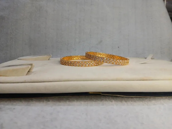 Celestial_Lattice_Gold_Bangle_Set
