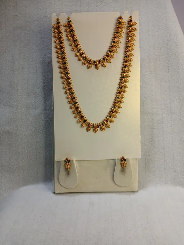 Classic_Temple_Coin_Motif_Bridal_Collection