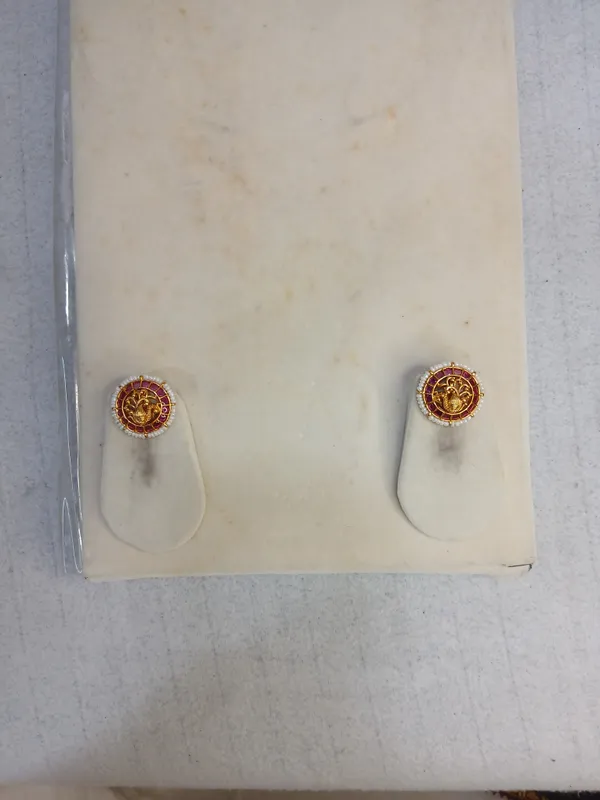 Traditional_Temple_Motif_Circular_Earrings